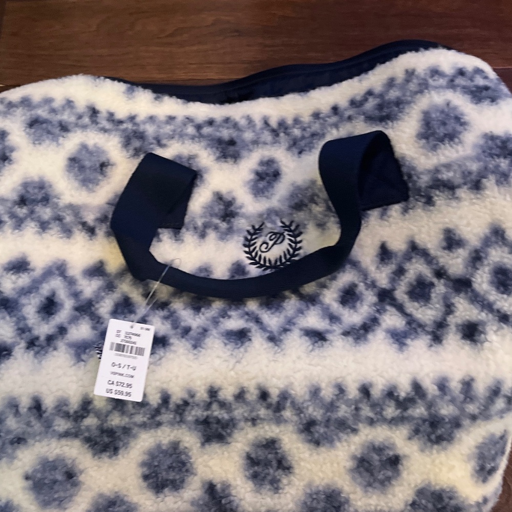 Victoria Secret’s PINK travel/ gym bag